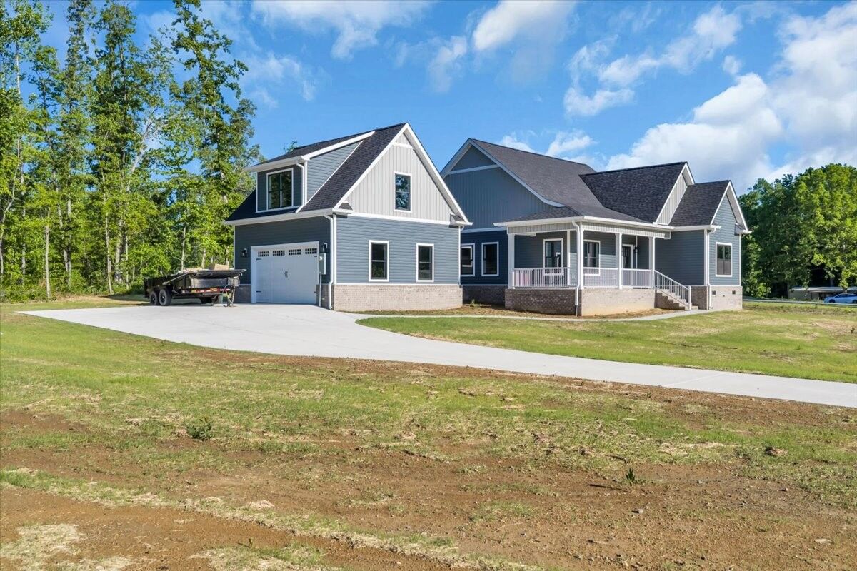 Property Photo:  101 Brinkley Road  TN 37183 