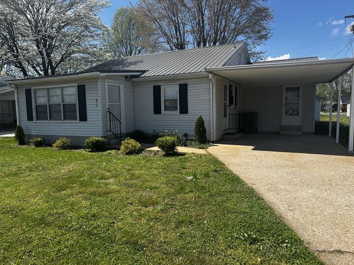 Property Photo: 813 N Military Ave TN 38464