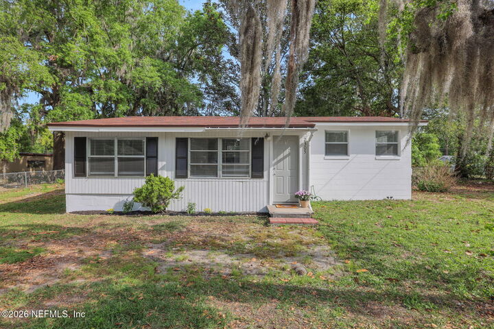 Property Photo:  2305 Jayson Avenue  FL 32208 