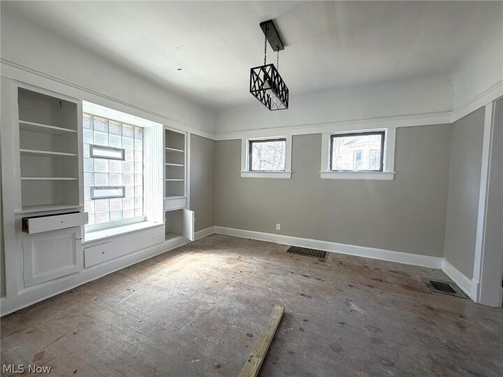 Property Photo: 10106 Parmelee Avenue OH 44108