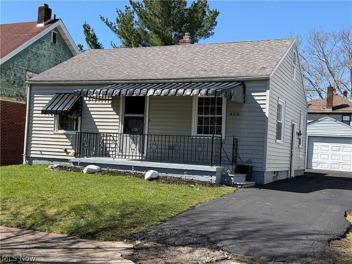 Property Photo:  438 Grant Street  OH 44437 