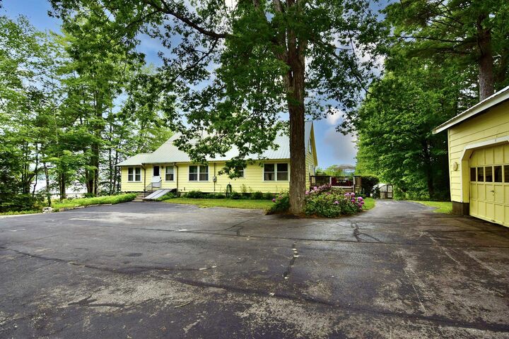 Property Photo:  11 Emery Lane  NH 03830 
