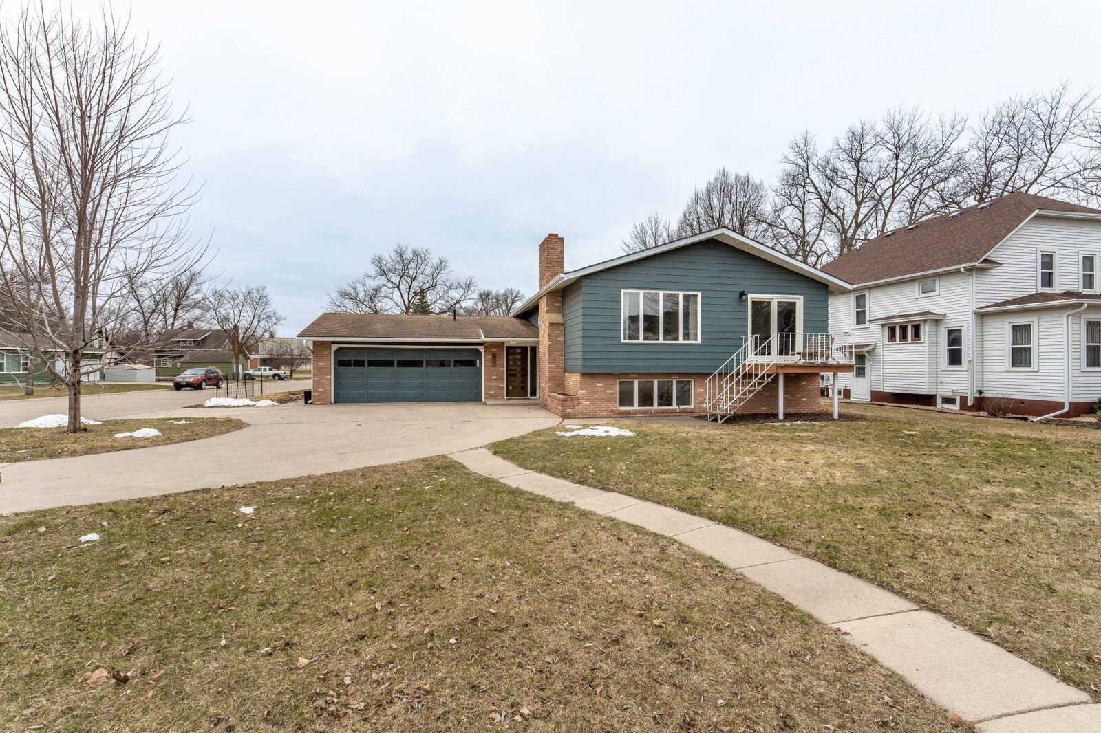 Property Photo:  417 E Division Street  MN 56531 