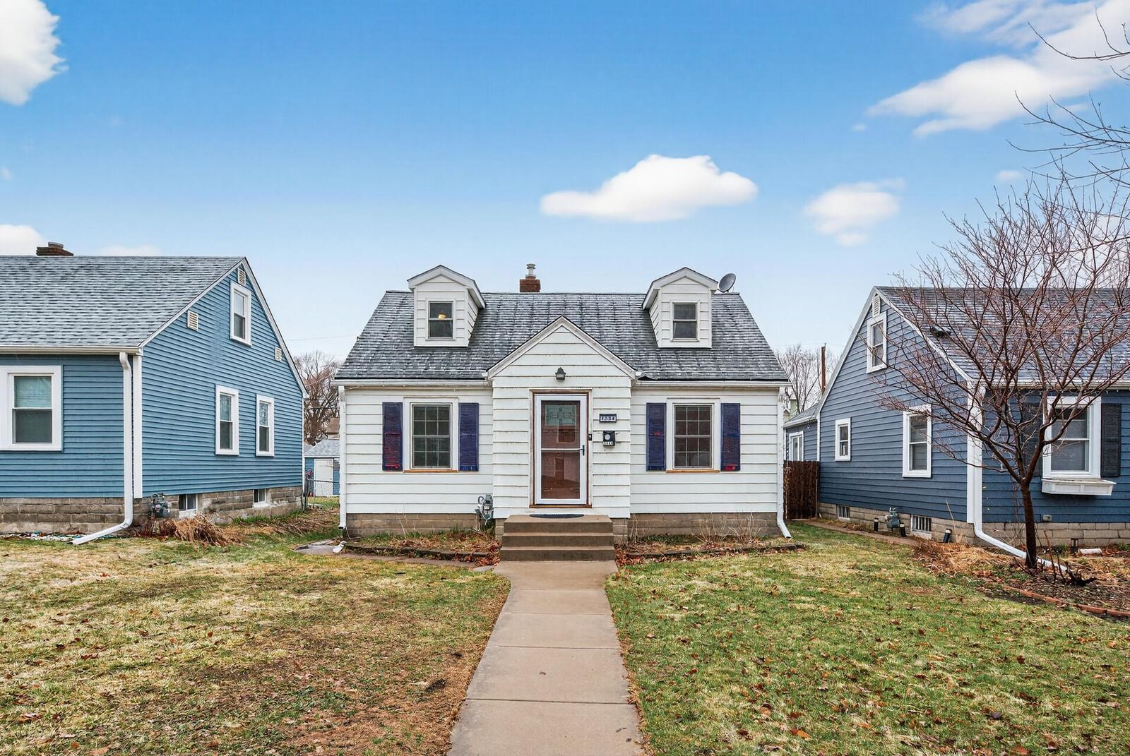 Property Photo:  3334 Pierce Street NE  MN 55418 