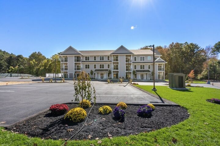 Property Photo: 242 Main 202 MA 02054