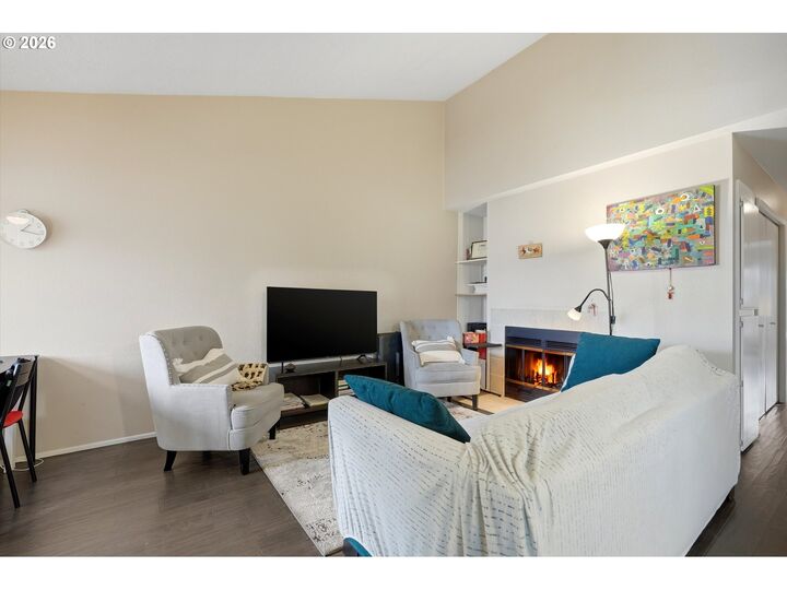 Property Photo:  86 Kingsgate Rd H203  OR 97035 