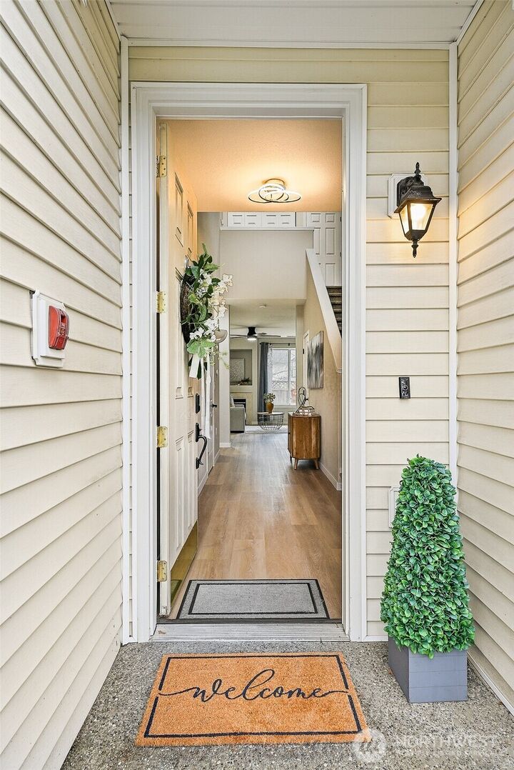 Property Photo: 3200 SE 12th Street 1043 WA 98058