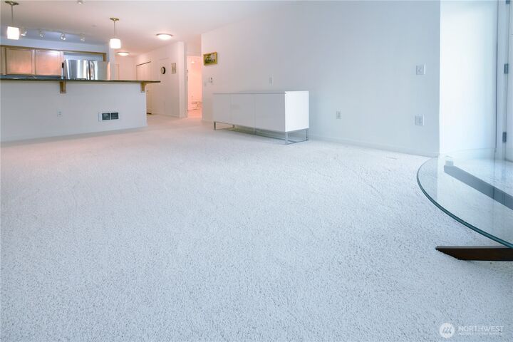 Property Photo: 12534 15th Avenue NE 12 WA 98125