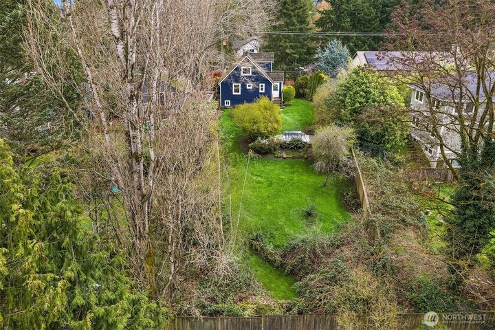 Property Photo: 9213 25th Avenue NE WA 98115