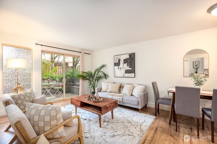 Property Photo:  566  Prospect Street 108  WA 98109 