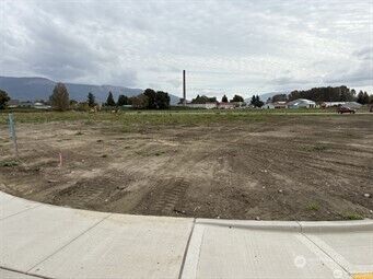 Property Photo:  216 W 4th Street  WA 98247 