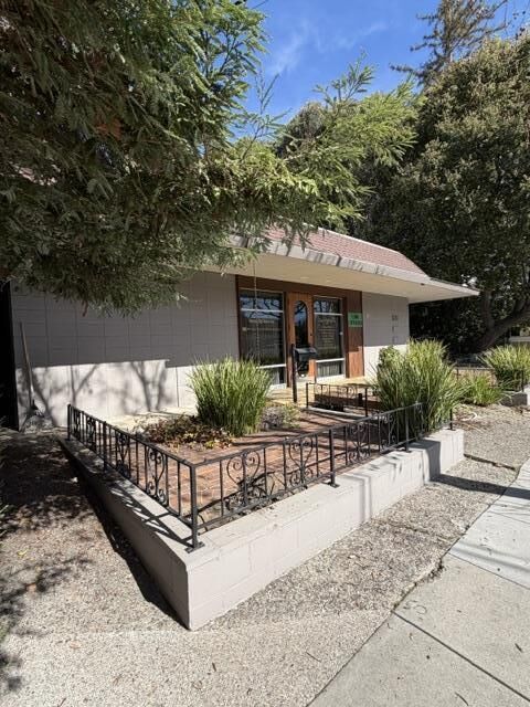 Property Photo: 2211 Park Boulevard CA 94306