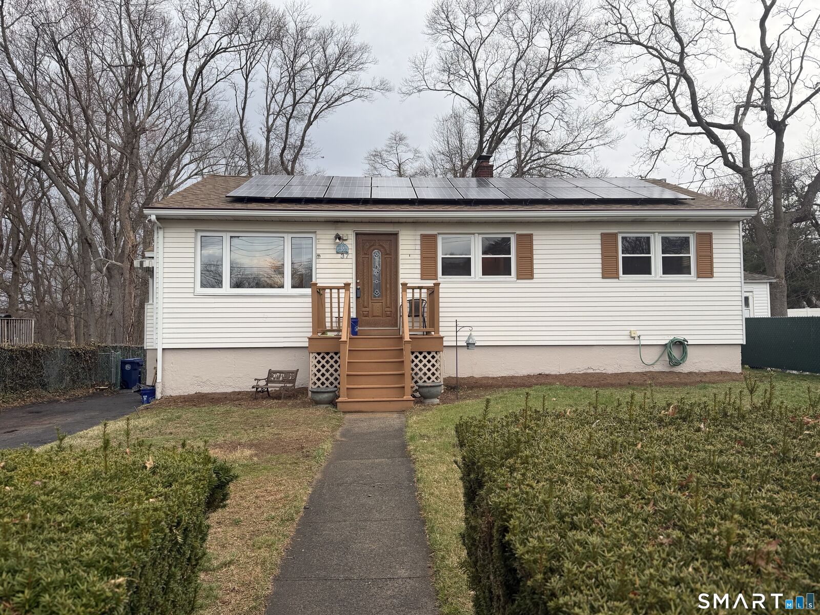 Property Photo:  37 Yates Street  CT 06516 