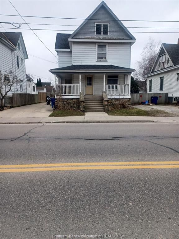 278 Queen Street South West — photo 1