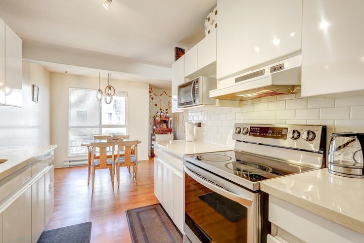 14980 101A Avenue 210 — photo 1