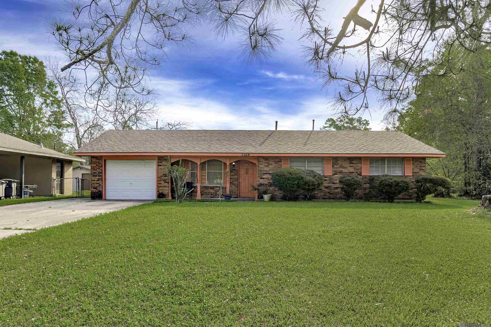 Property Photo:  7024 Albatross Dr  LA 70811 