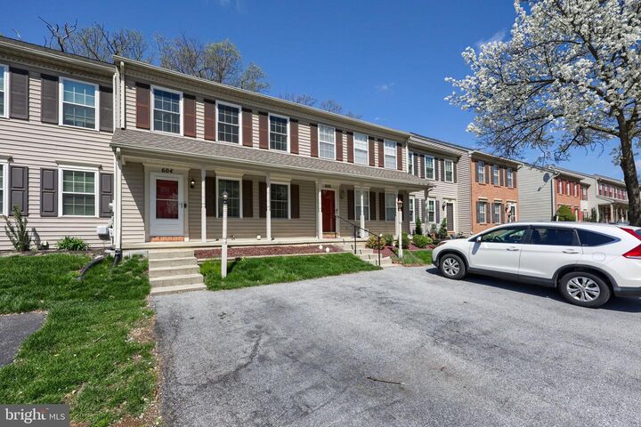 Property Photo:  604 Rockwood Drive  PA 17022 