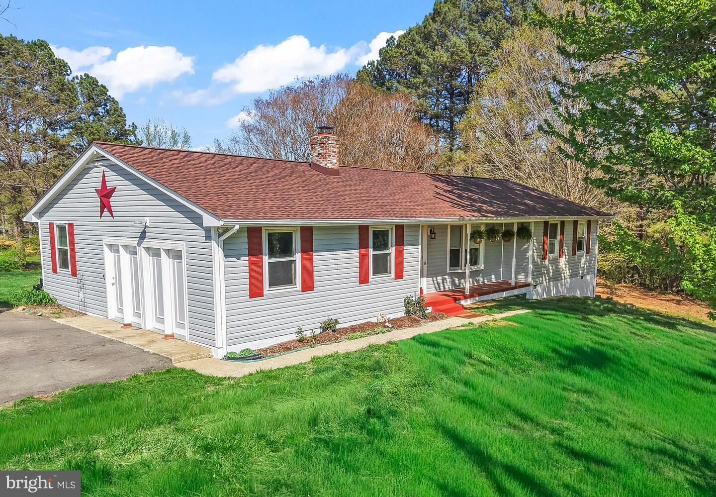 Property Photo: 874 Truslow Road VA 22406