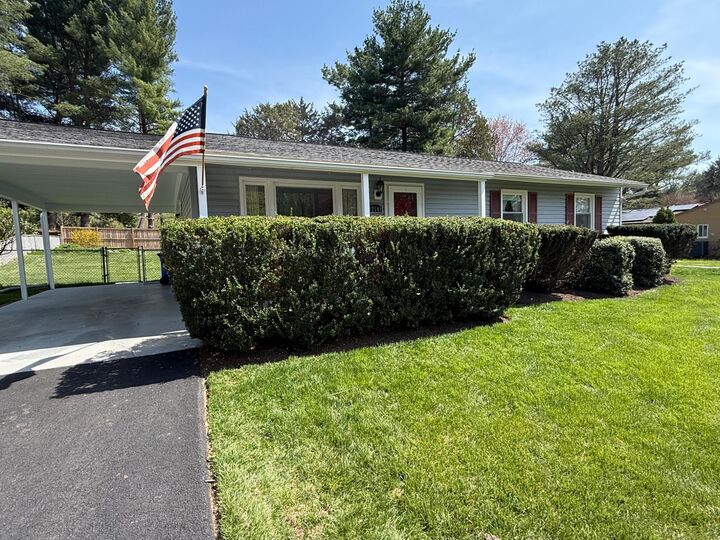 Property Photo: 12141 Suffolk Terrace MD 20878