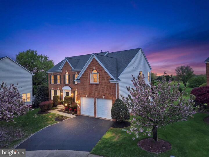 Property Photo:  5422 Sherman Oaks Court  VA 20169 
