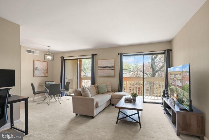 Property Photo:  7423 Little River Turnpike 202  VA 22003 