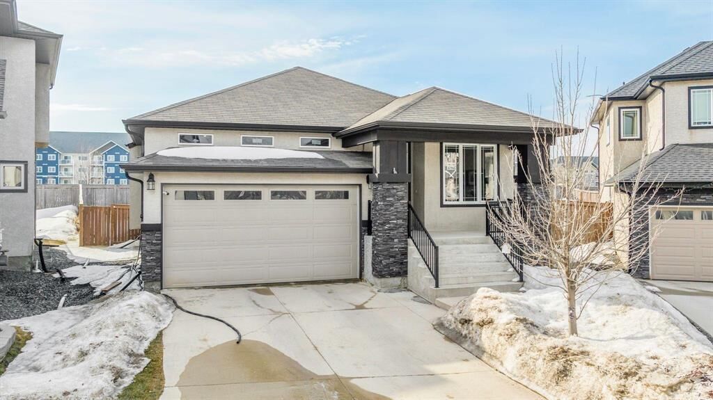 Property Photo:  242 Bellflower Road  MB R3Y 0H8 