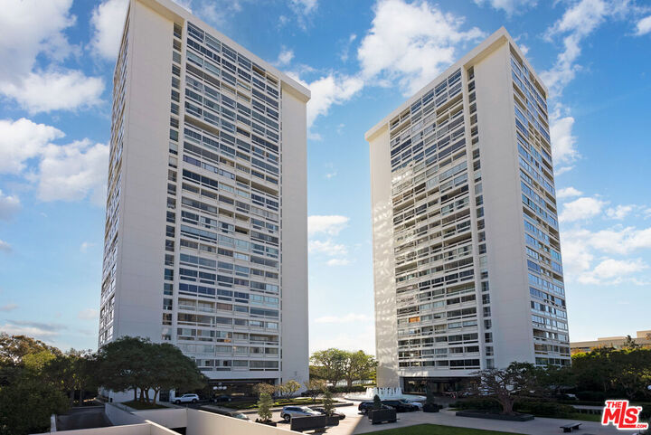 Property Photo: 2220 Avenue Of The Stars CA 90067