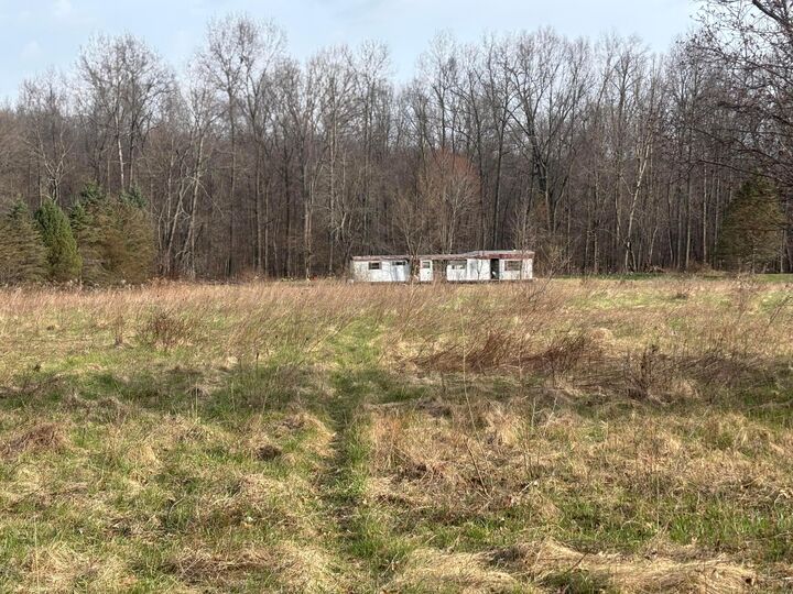 Property Photo: 17951 E Shady Lane Road OH 44822