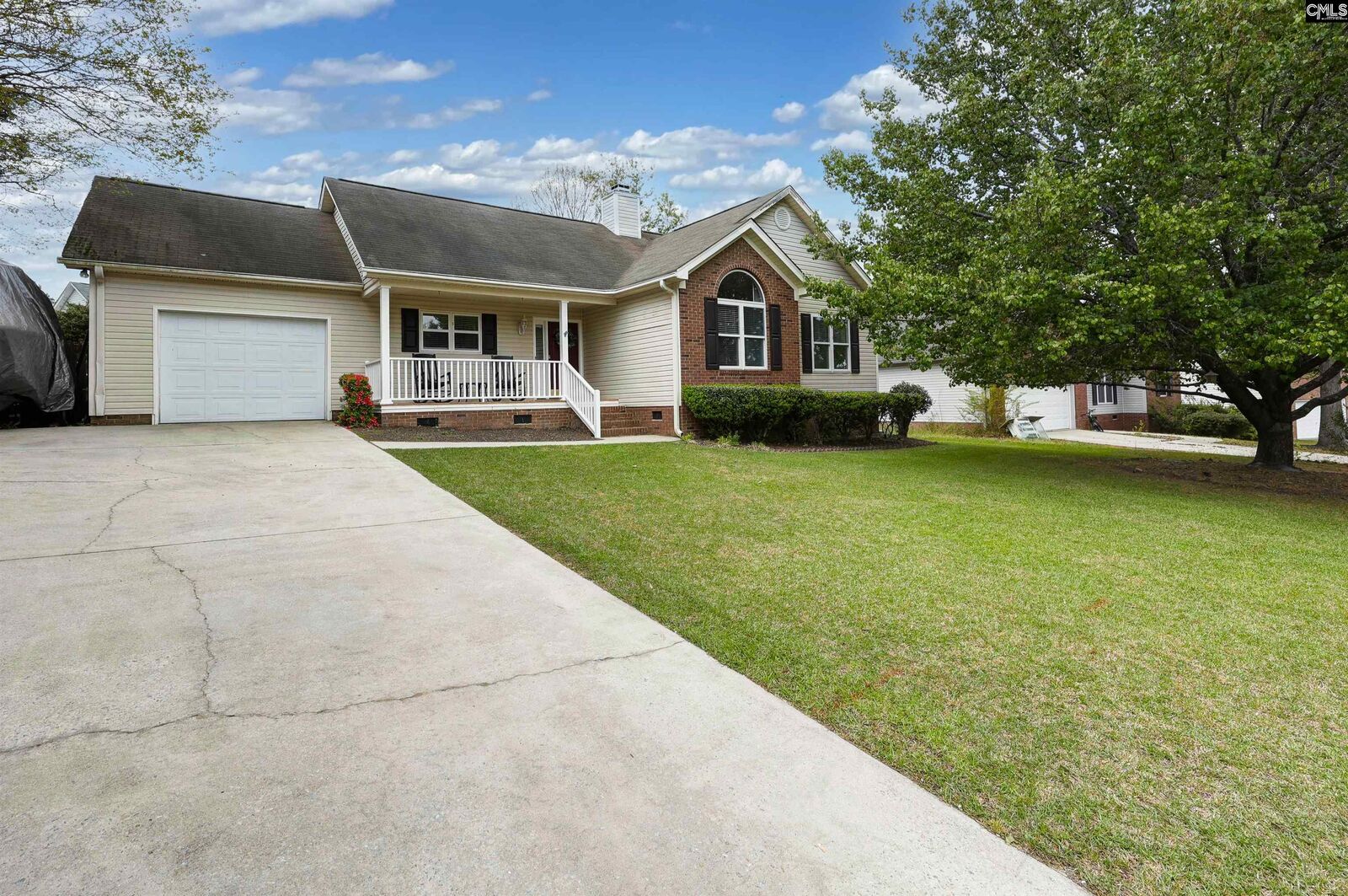 Property Photo:  107 North Trace  SC 29072 