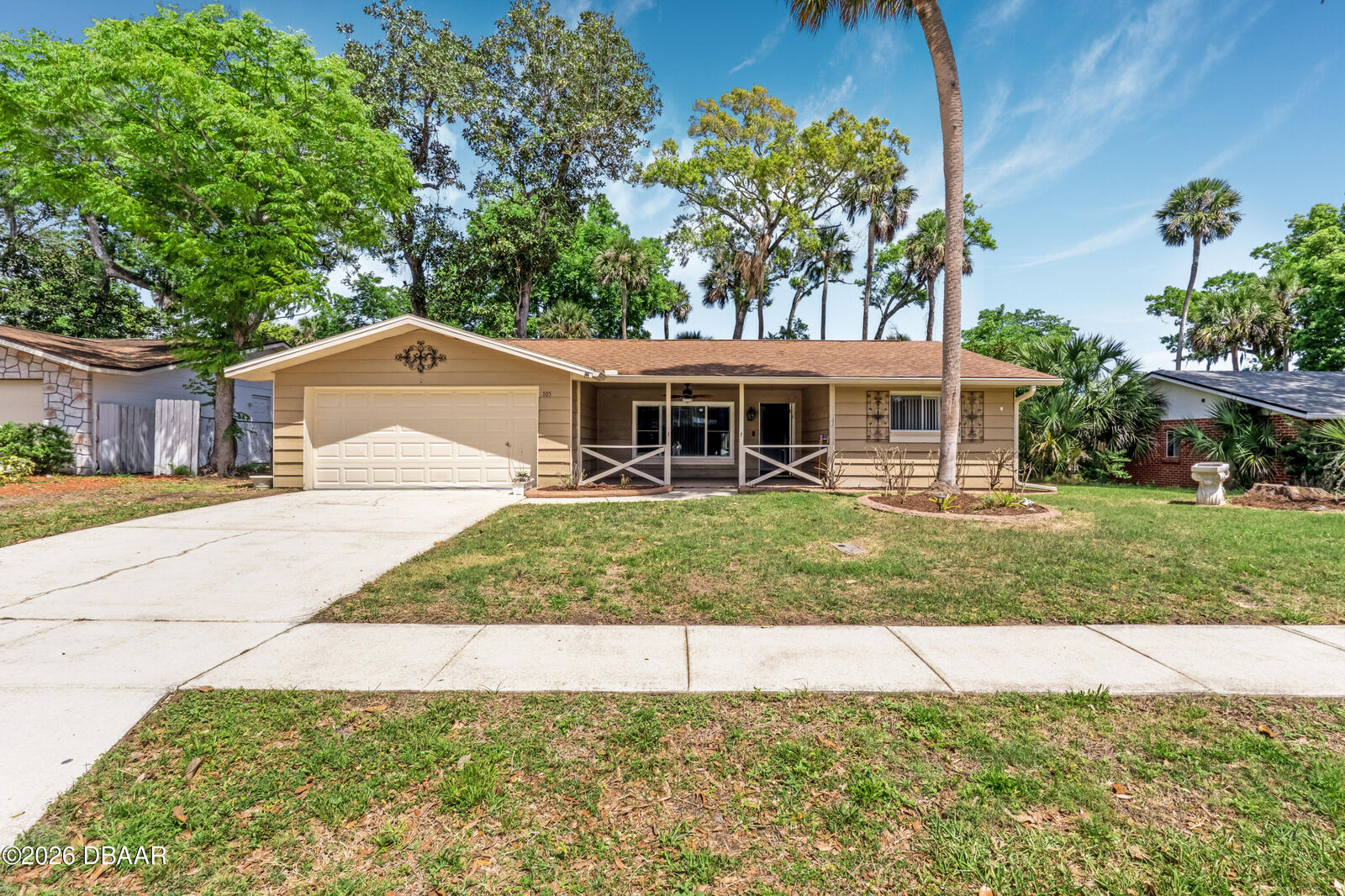 Property Photo:  105 Wimbledon Court  FL 32127 