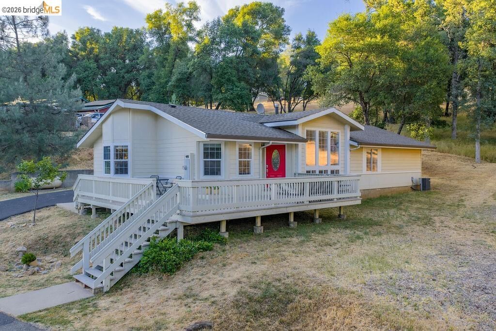 Property Photo:  20828 Ferretti Rd  CA 95321 