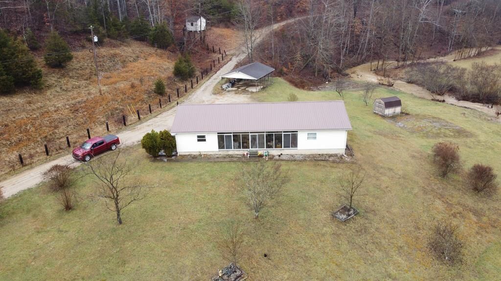 Property Photo:  204 Wintergreen Drive  KY 41124 