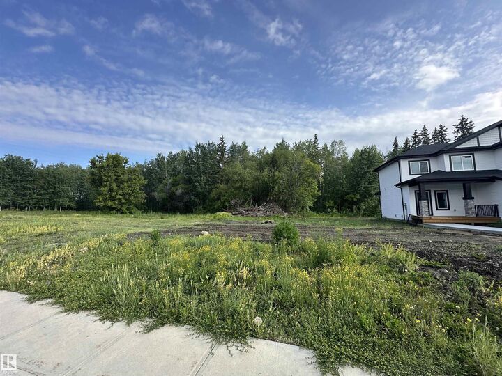Property Photo:  5512 52A Avenue  AB T0E 2K0 