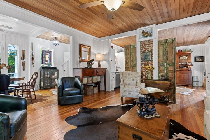 Property Photo: 592 Cutler Avenue AL 35984