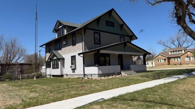 Property Photo:  401 S Main Street  KS 67834 