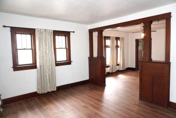 Property Photo:  605 W 2nd St  WI 54452 