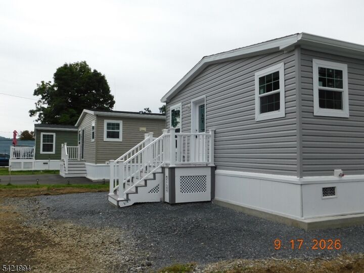 Property Photo:  64 Back Street  NJ 07863 