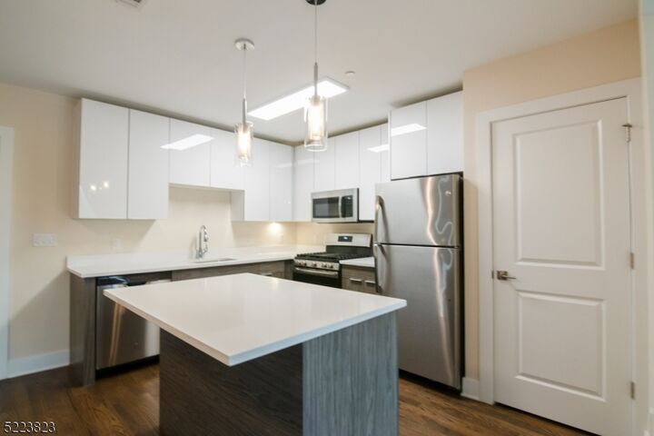 Property Photo:  479 Valley St 104  NJ 07040 