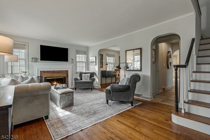 Property Photo:  400 Salter Pl  NJ 07090 