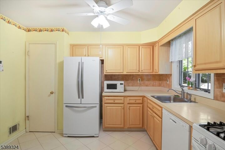 Property Photo: 195 Mount Pleasant Ave NJ 07866