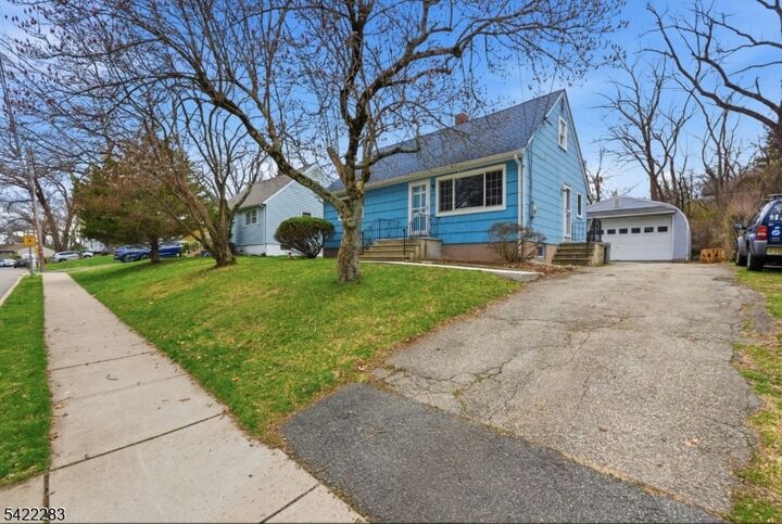 Property Photo:  52 Red Twig Trl  NJ 07403 