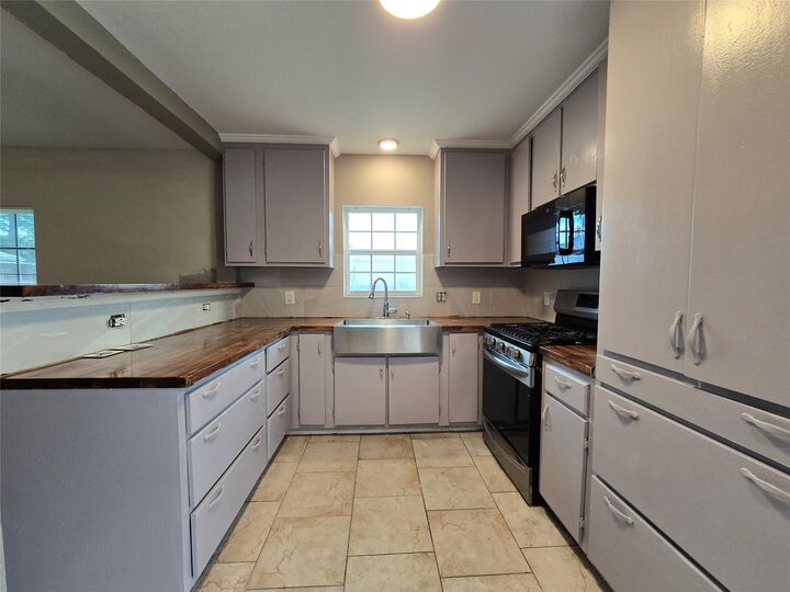 Property Photo:  19736 Dunbar Avenue  TX 77338 