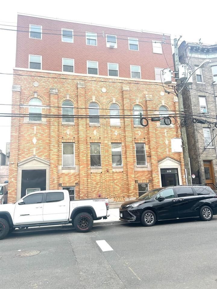 Property Photo:  22 Liberty Ave 3D  NJ 07306 