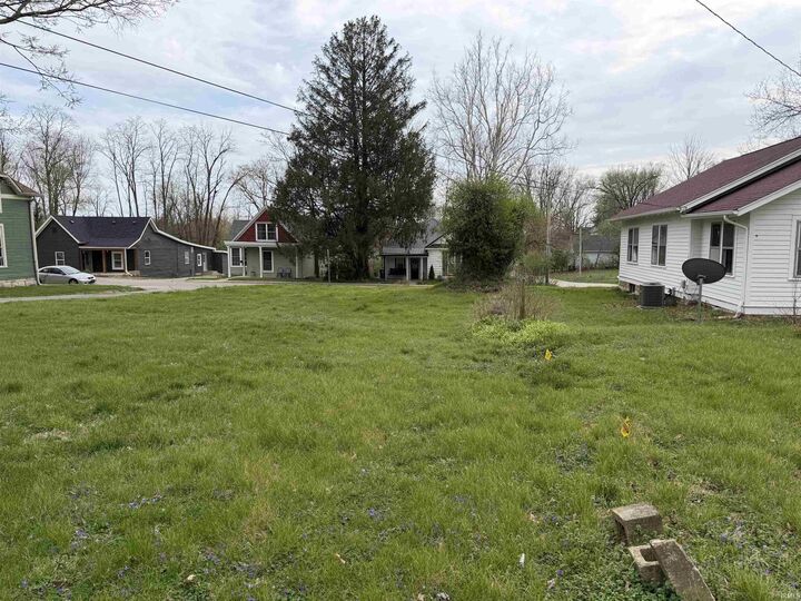 Property Photo:  1024 W 7th Street  IN 47404-3650 