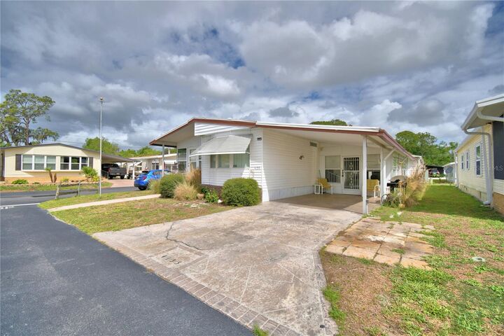 Property Photo: 4155 Sprucewood Street FL 33880