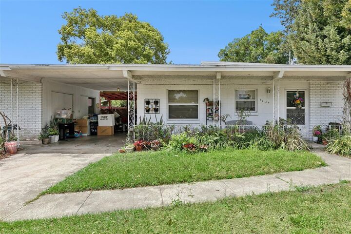 Property Photo: 1624 Baltimore Drive FL 32810