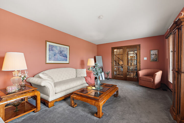 Property Photo: 16748 Richards Drive IL 60477