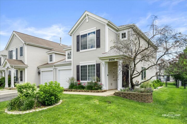 Property Photo: 2434 Roxbury Lane IL 60538