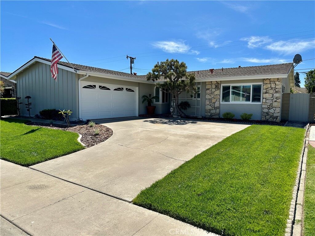 Property Photo:  5412 Huntley  CA 92845 