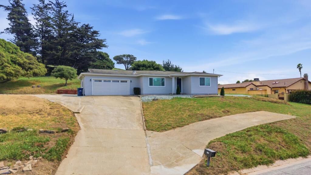 Property Photo:  10867 Assisi Way  CA 93907 